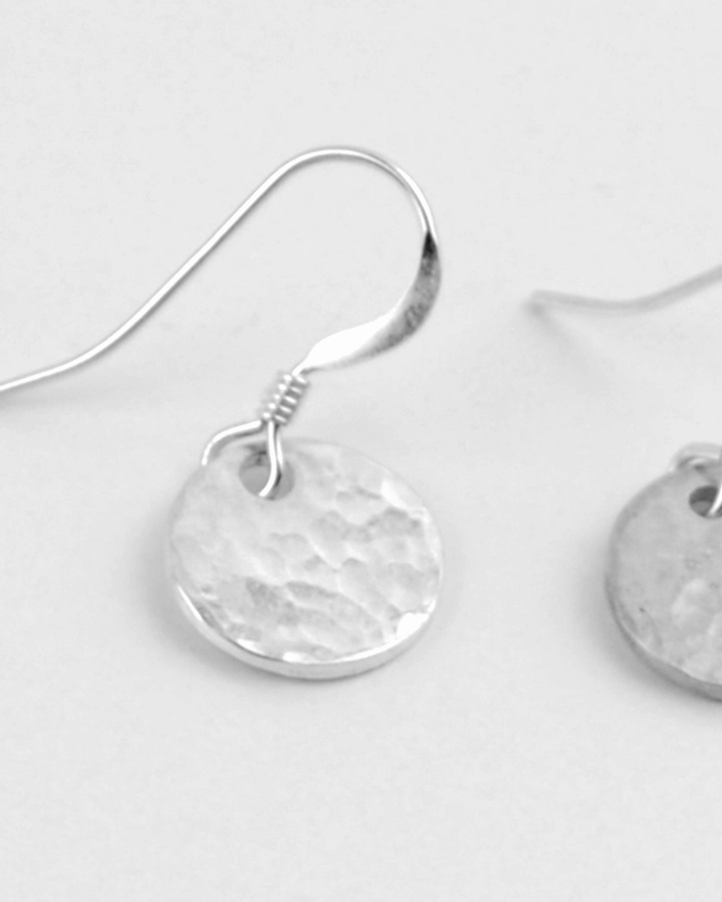 Rustic sterling silver disc earrings, minimalist dangling silver earrings, elegant gift for a lady